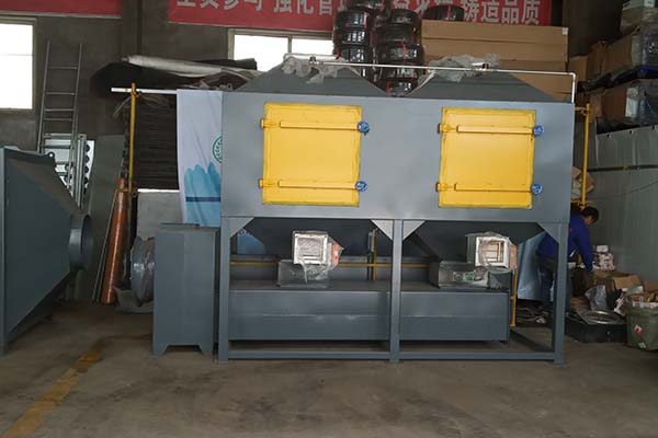 大菠萝首页（jī）VOCs催化（huà）燃燒淨（jìng）化裝置