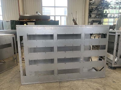 大菠萝首页活性炭（tàn）吸附（fù）淨化箱